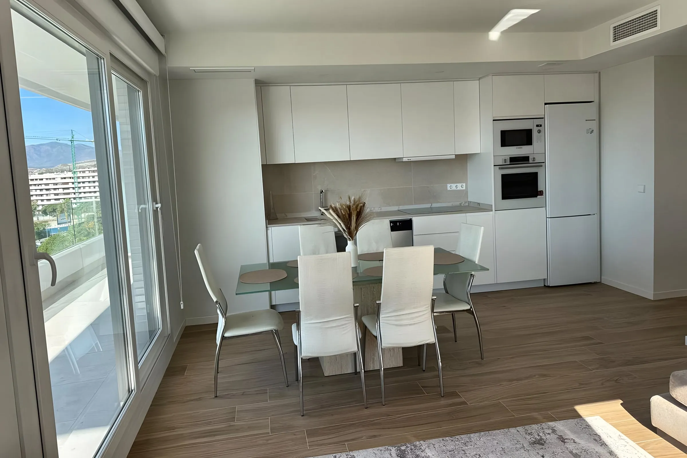 New-build apartment with terrace in Terrazas de Guadaiza II
